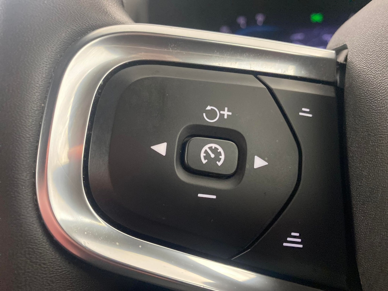 Used Volvo XC40 2022 for sale - 78132531: Photo 19