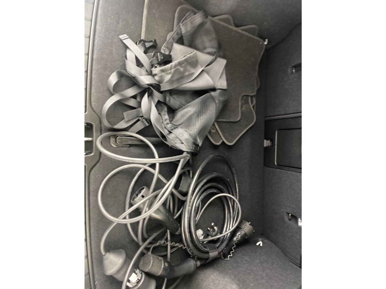 Used Volvo XC40 2022 for sale - 78132531: Photo 8