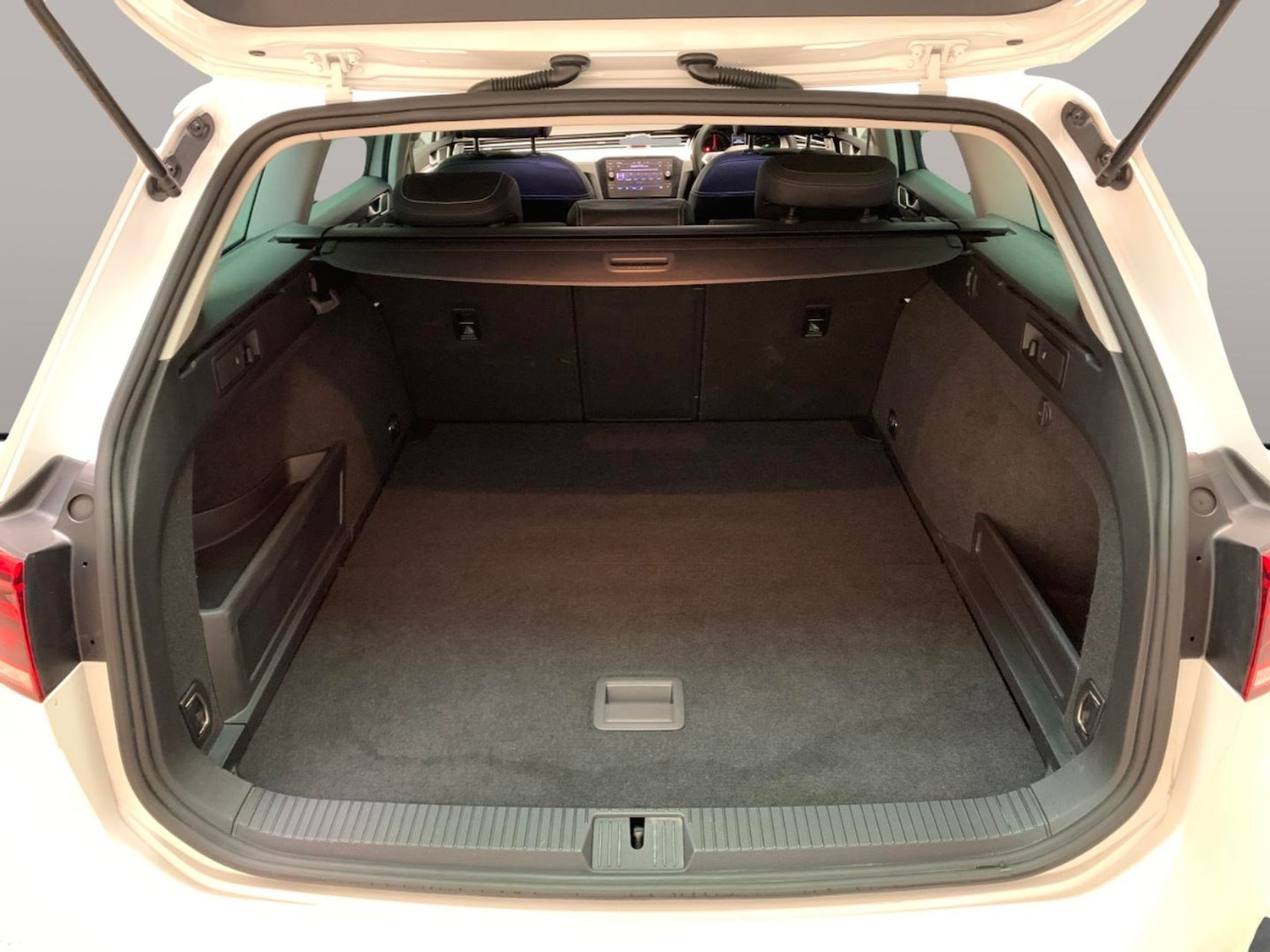 Used Volkswagen Passat 2021 for sale - 76542637: Photo 37