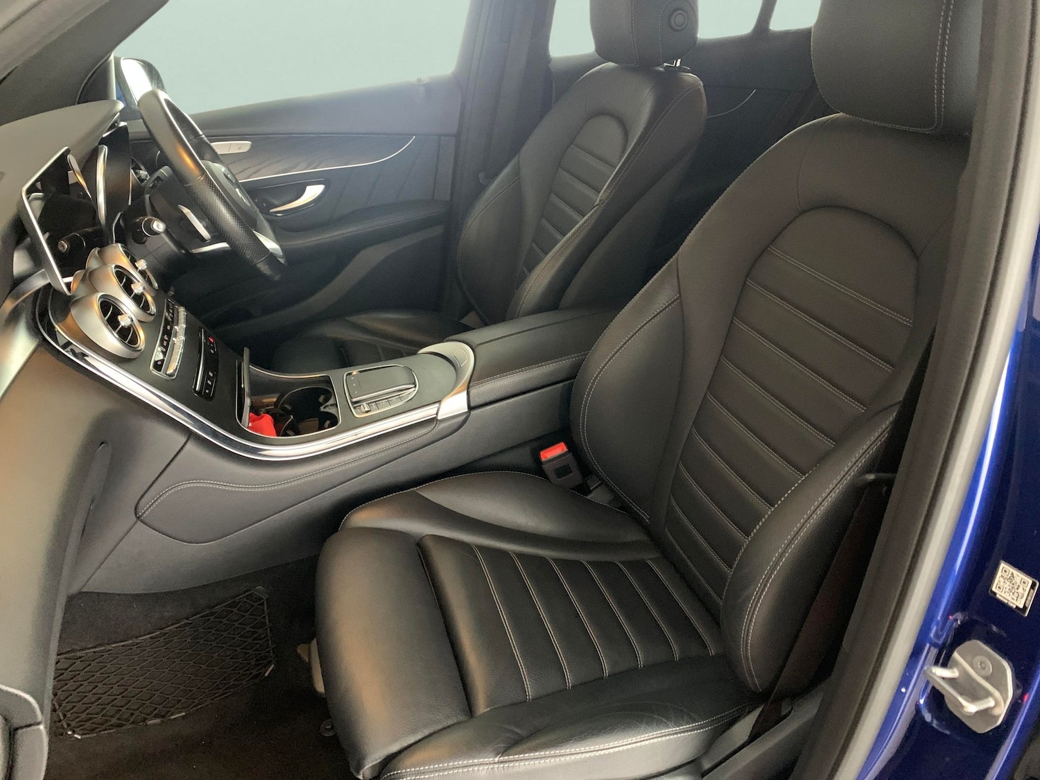 Used Mercedes-Benz GLC 2020 for sale - 76542685: Photo 4