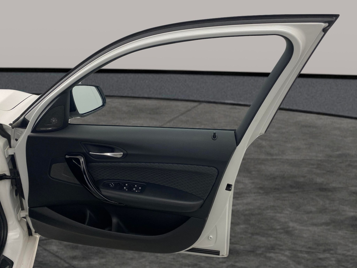 Used BMW 1 Series 2018 for sale - 76640842: Photo 25