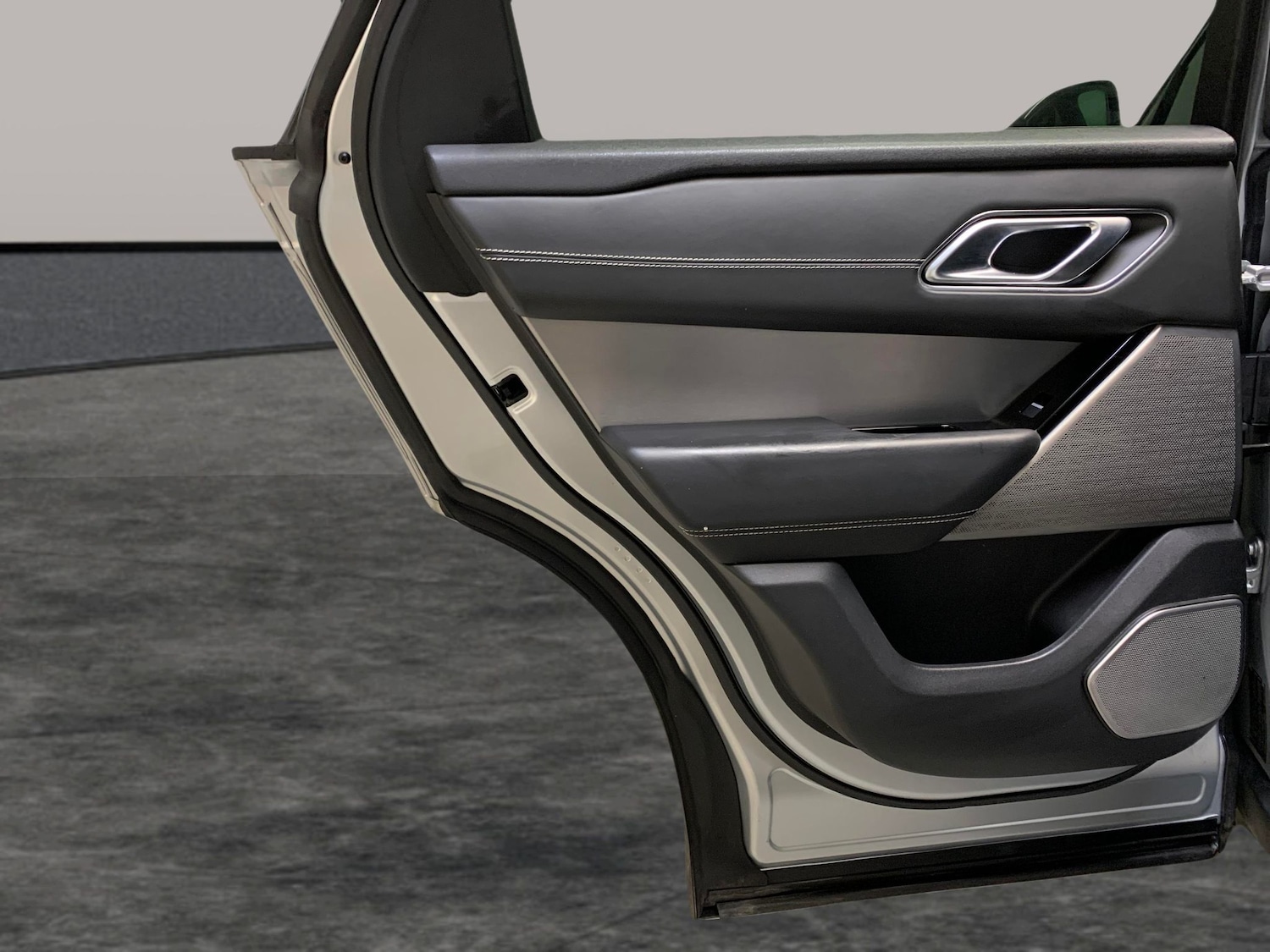 Used Land Rover Range Rover Velar for sale - 76969552: Photo 30