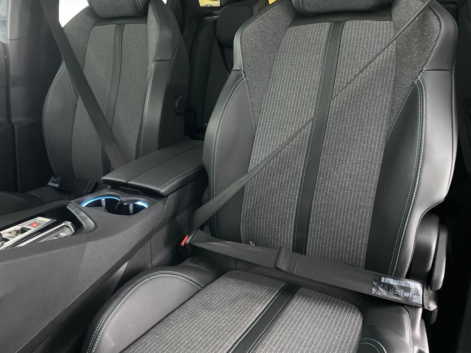 Used Peugeot 3008 2021 for sale - 77636423: Photo 14