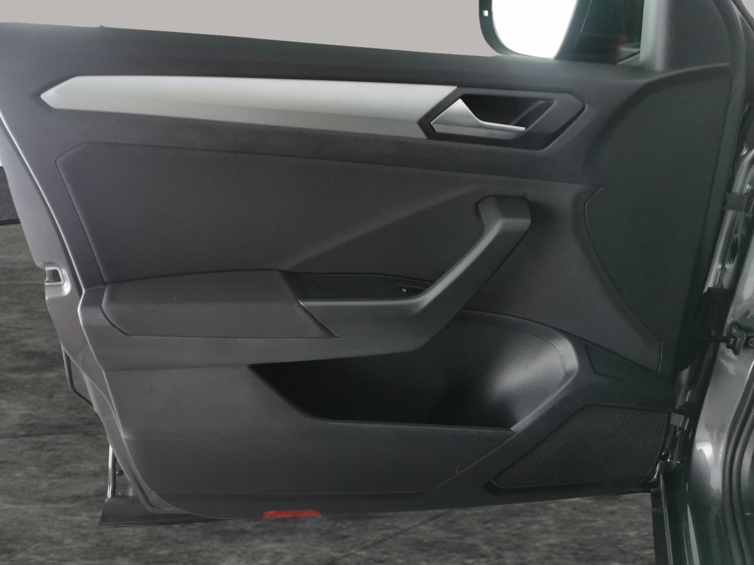 Used Volkswagen T-Roc 2022 for sale - 76588908: Photo 25