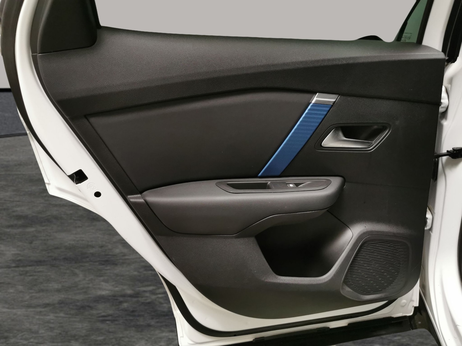 Used Citroen e-C4 2021 for sale - 76587356: Photo 27