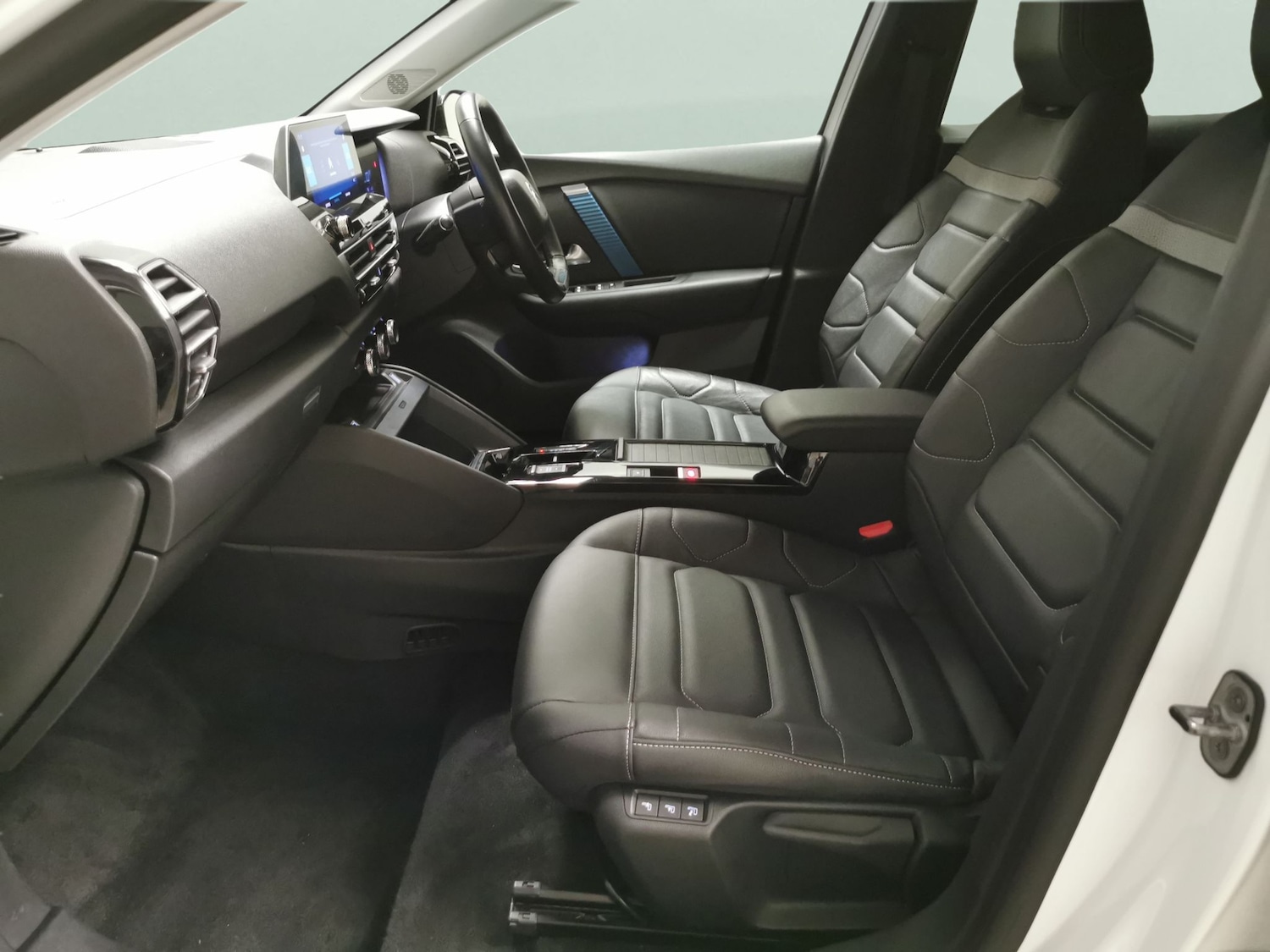 Used Citroen e-C4 2021 for sale - 76587356: Photo 4