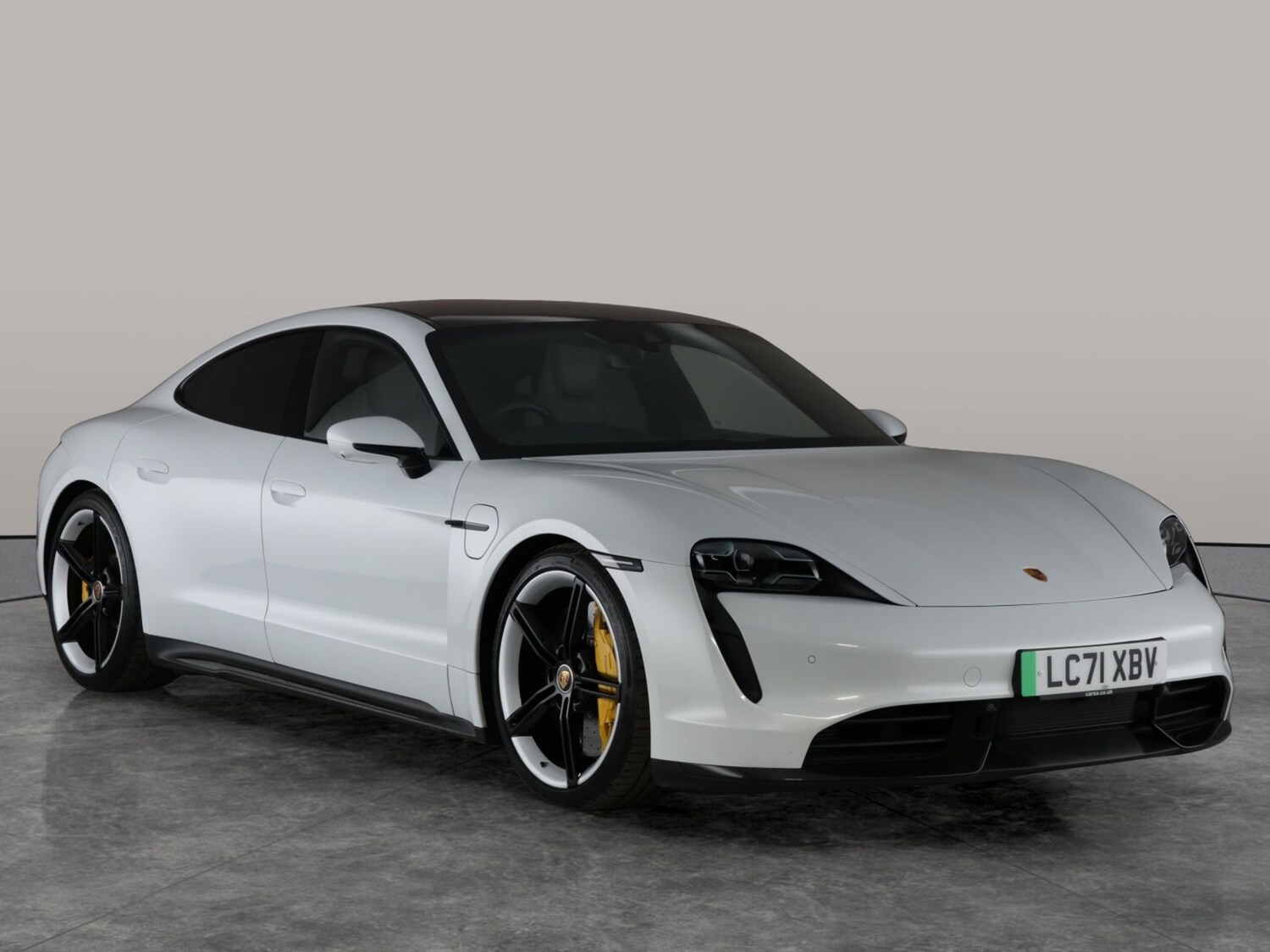 Used Porsche Taycan 2021 for sale - 77180471: Photo 11