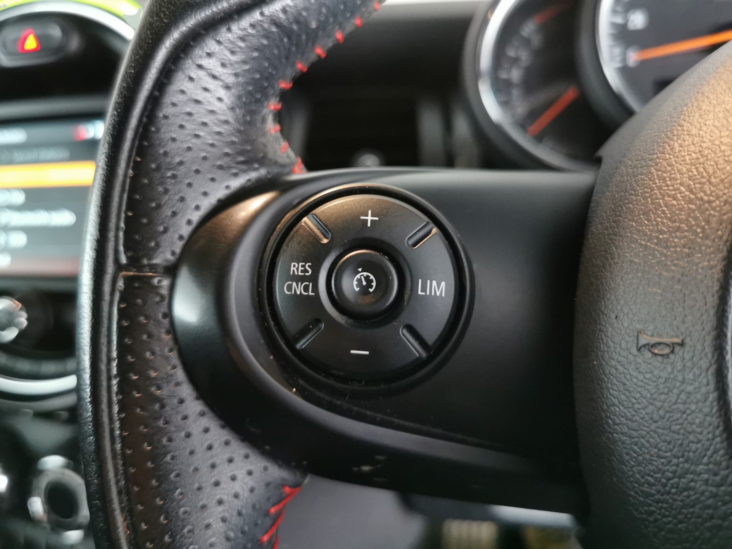 Used MINI Hatch 2019 for sale - 76748781: Photo 15