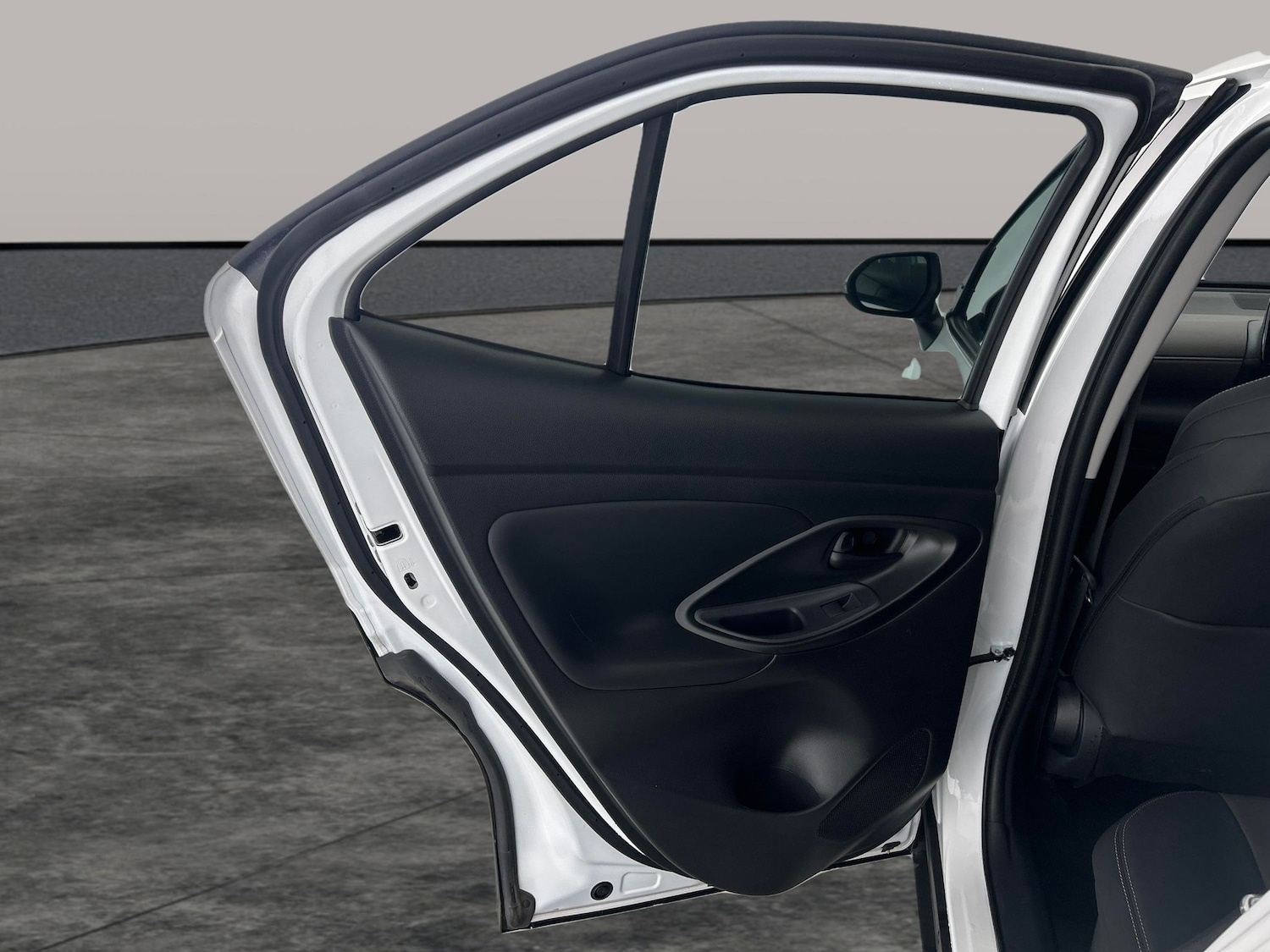 Used Toyota Yaris Cross 2023 for sale - 76895087: Photo 26