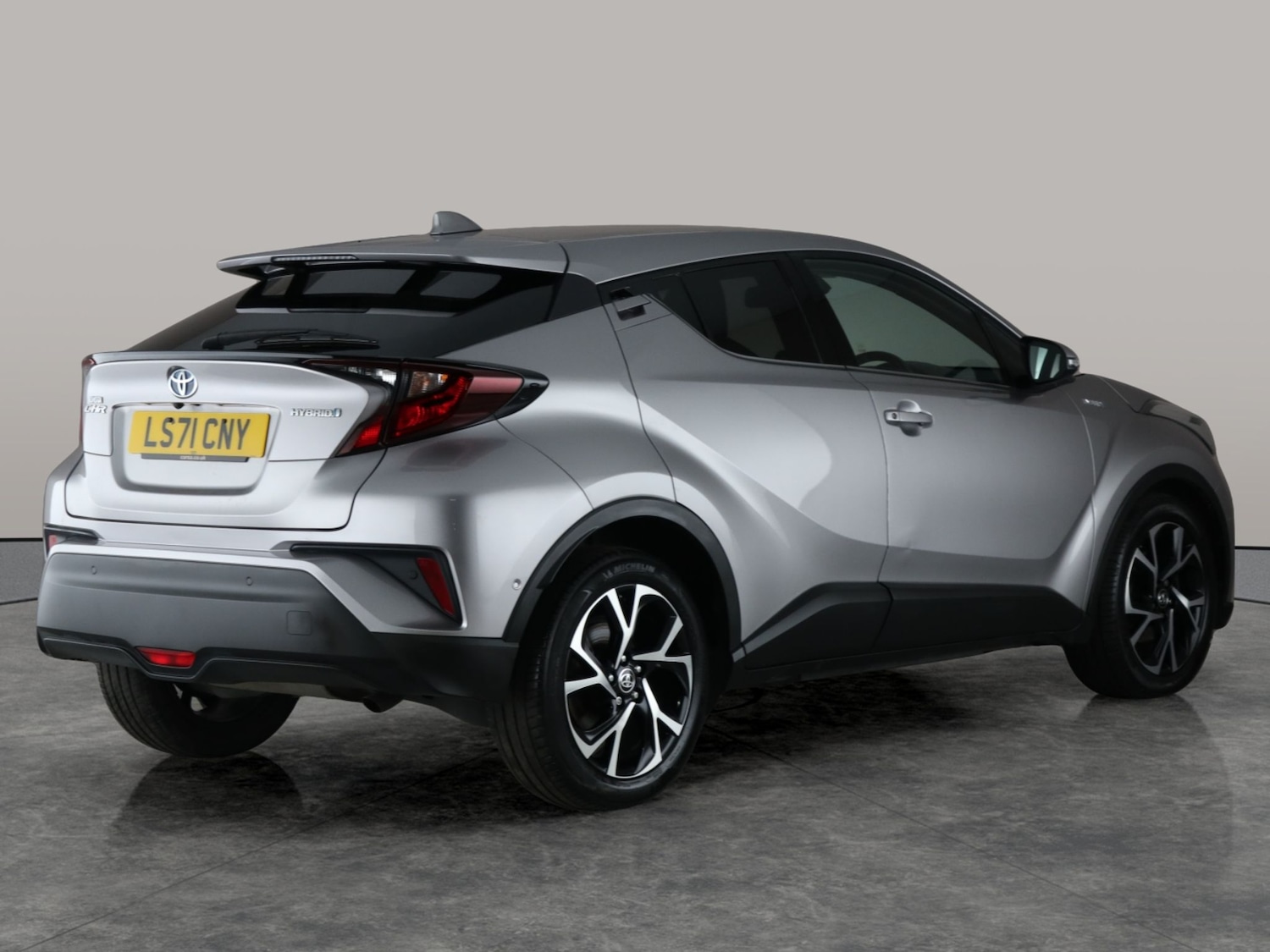 Used Toyota C-HR 2021 for sale - 76758108: Photo 11