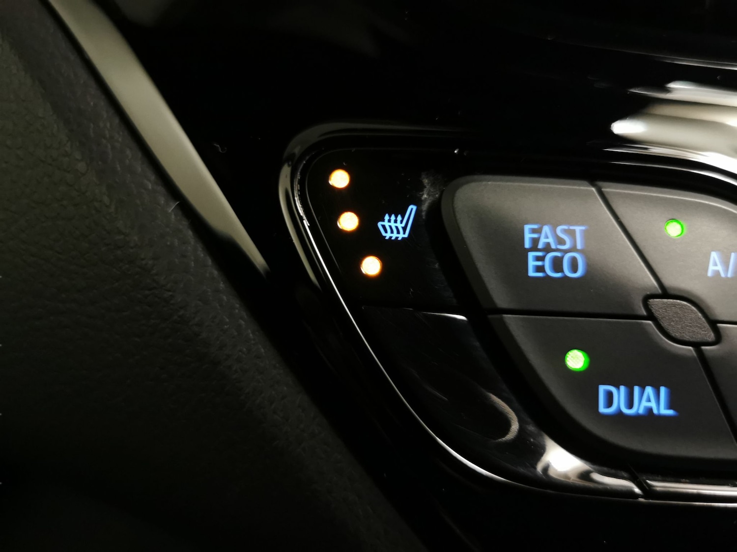 Used Toyota C-HR 2021 for sale - 76758108: Photo 20