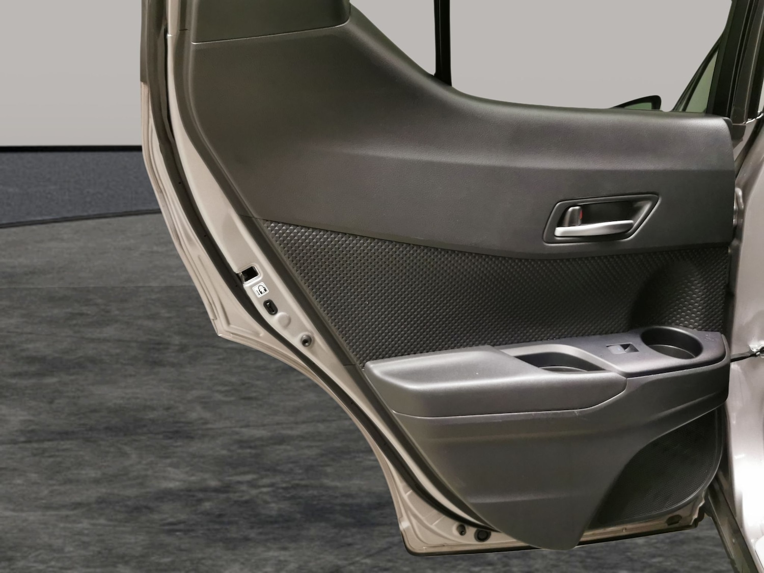 Used Toyota C-HR 2021 for sale - 76758108: Photo 29