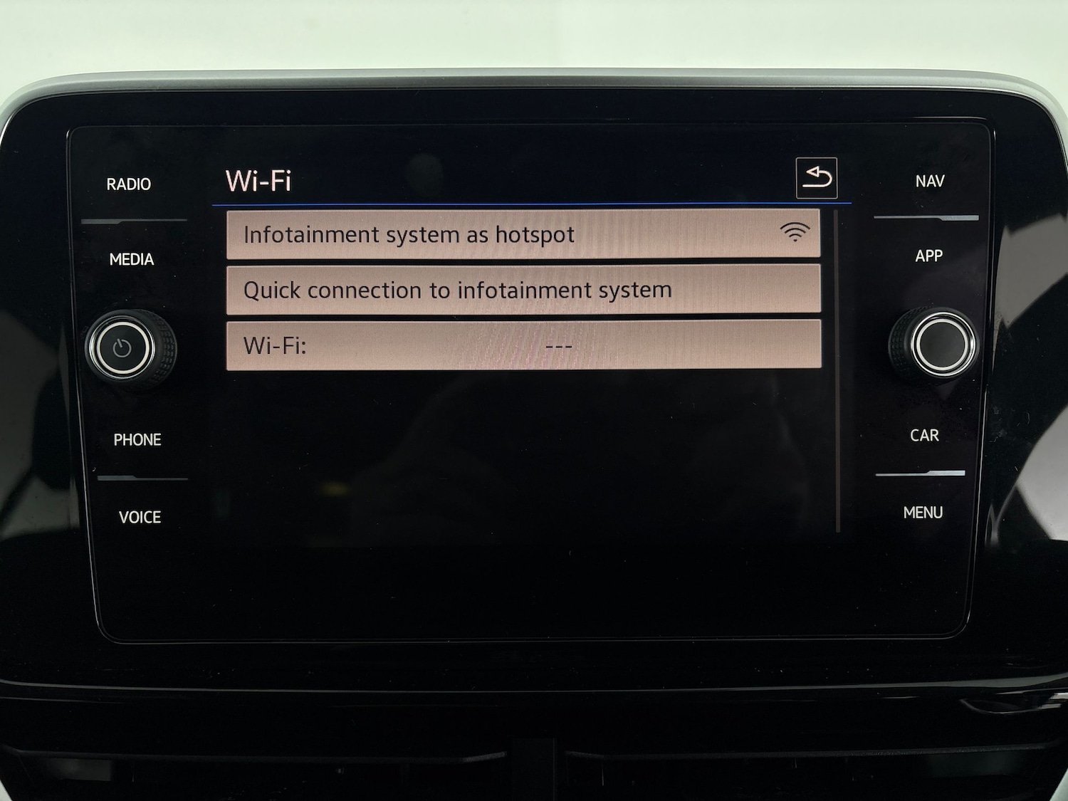 Used Volkswagen T-Roc 2024 for sale - 77896627: Photo 13