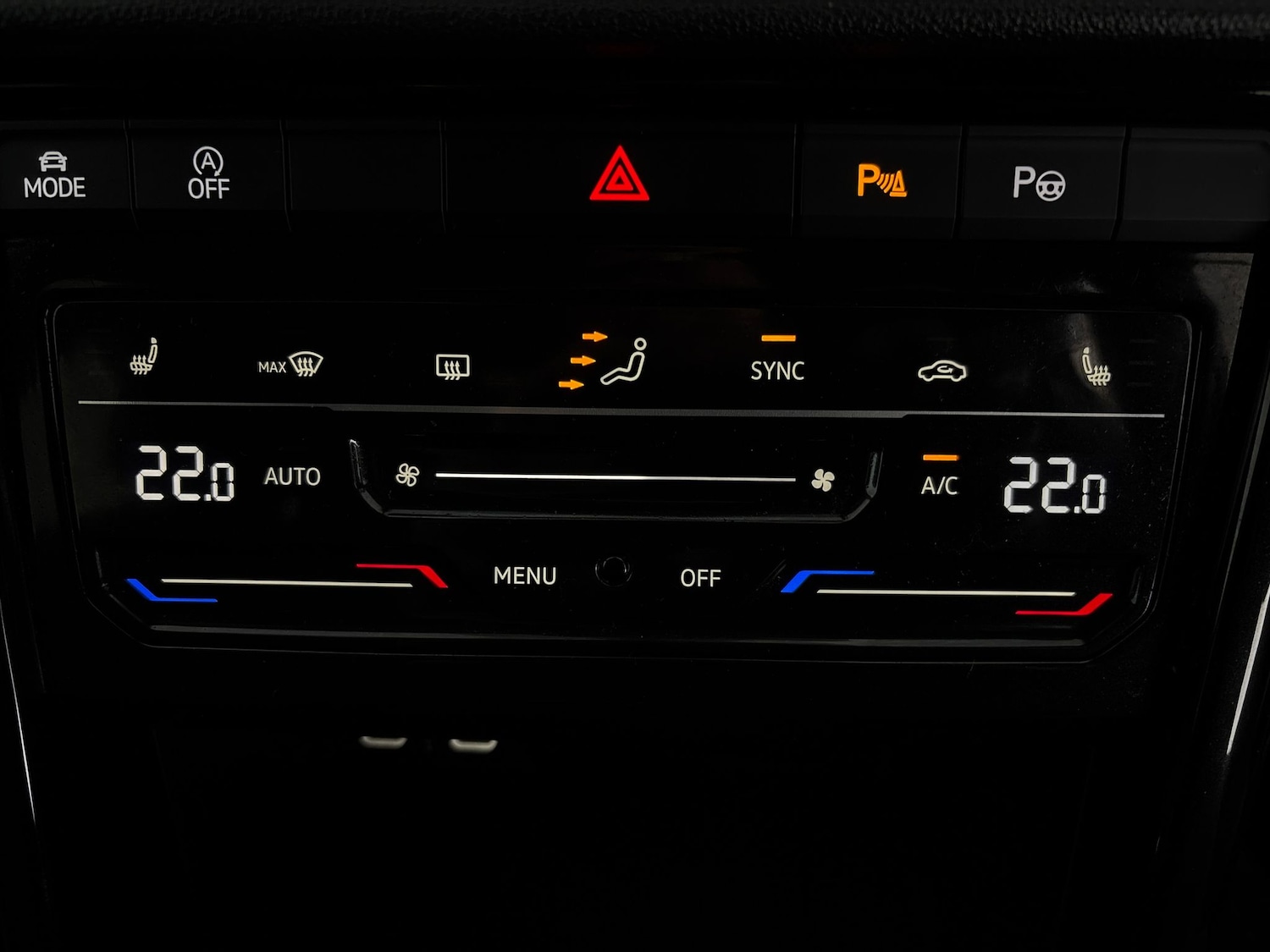 Used Volkswagen T-Roc 2024 for sale - 77896627: Photo 19