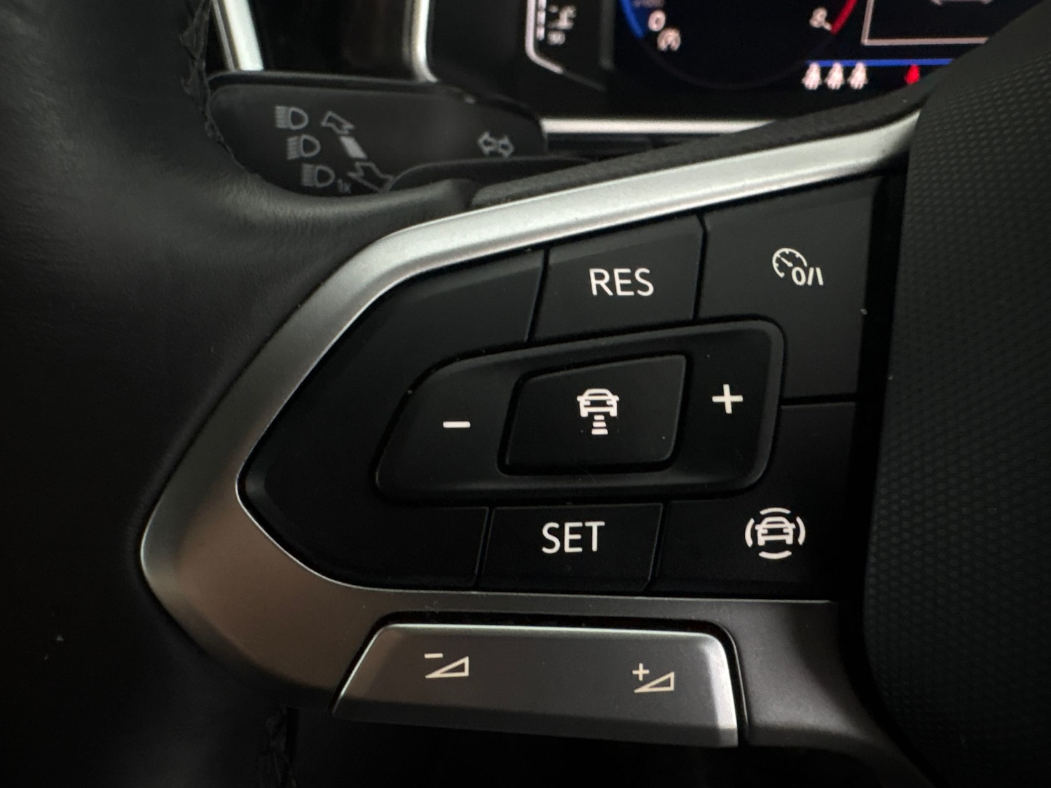 Used Volkswagen T-Roc 2024 for sale - 77896627: Photo 22