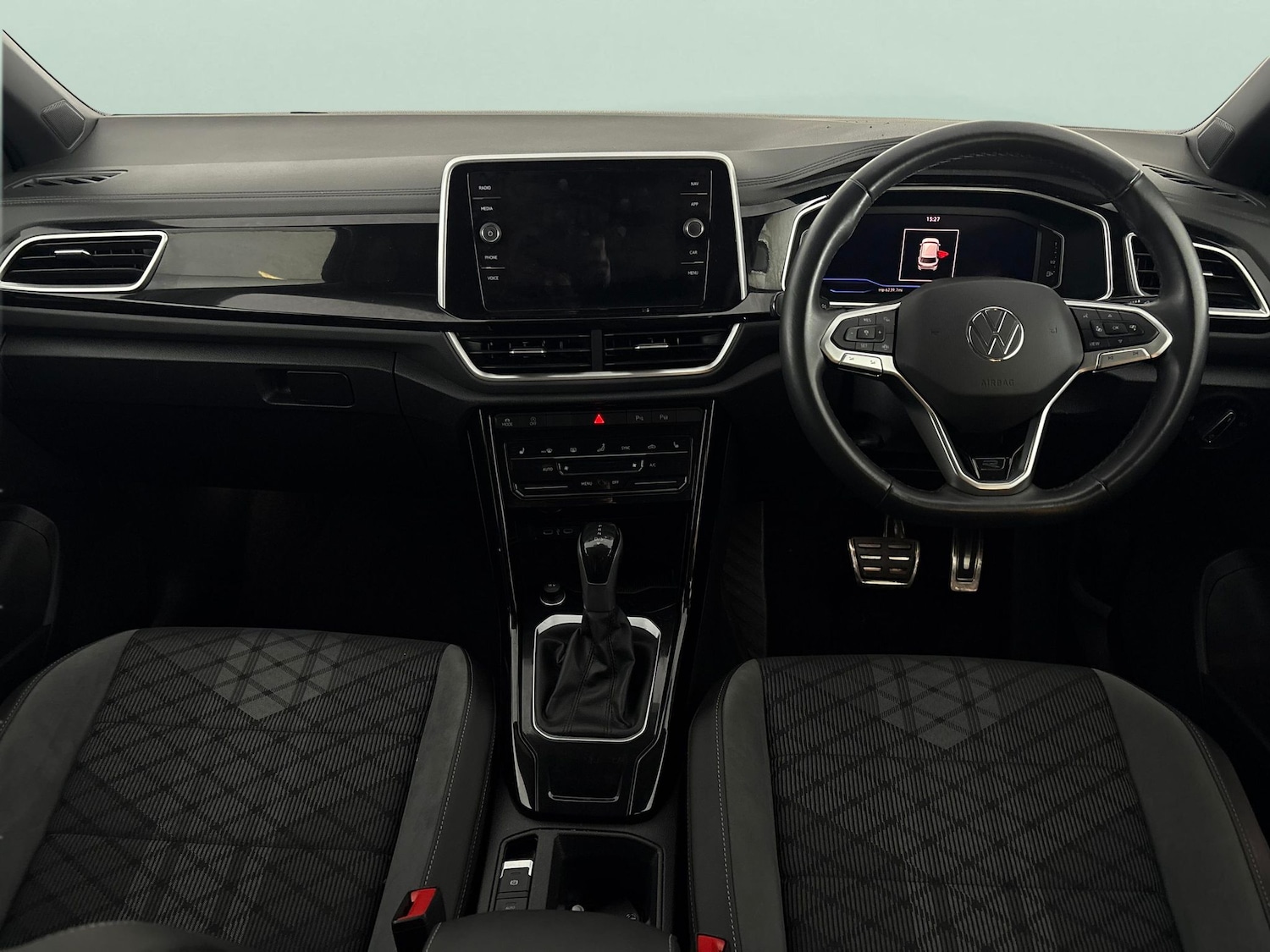 Used Volkswagen T-Roc 2024 for sale - 77896627: Photo 6