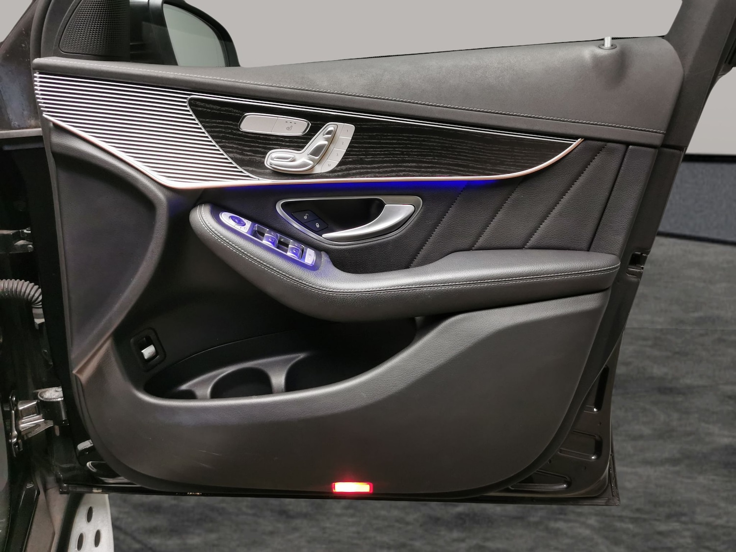 Used Mercedes-Benz EQC 2022 for sale - 77674350: Photo 29