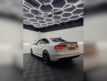 Used Audi A4 2013 for sale - 79120004: Photo