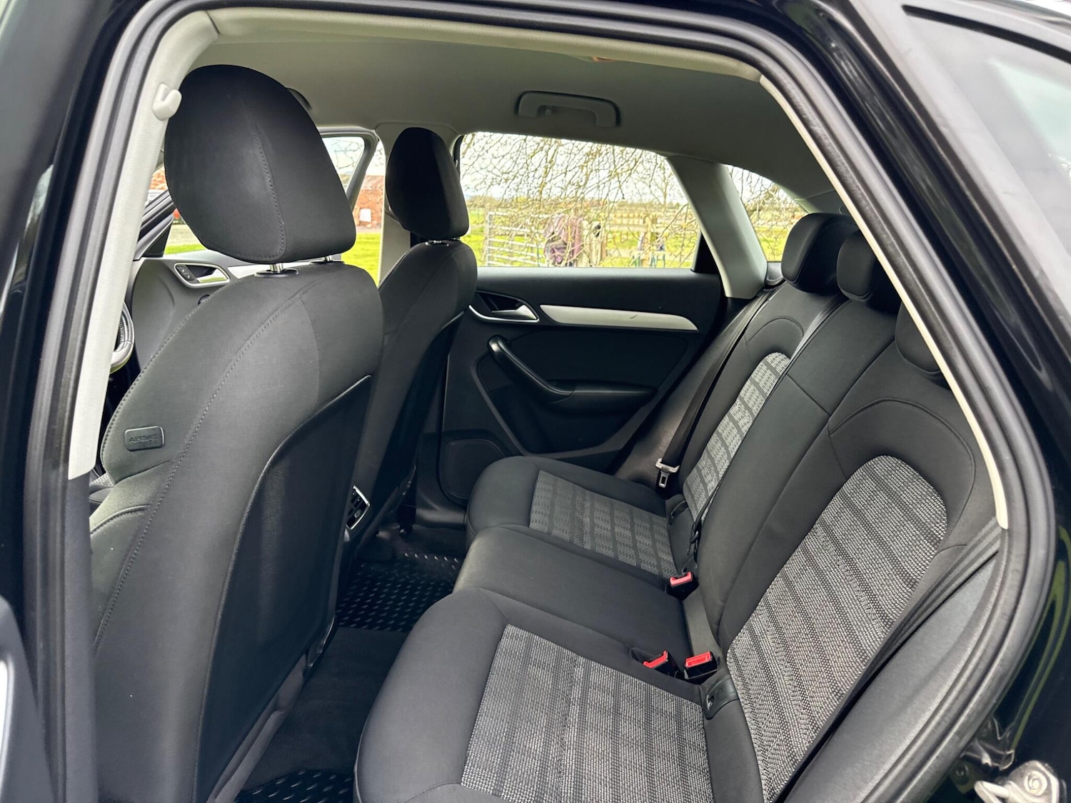 Used Audi Q3 2016 for sale - 78034634: Photo 16