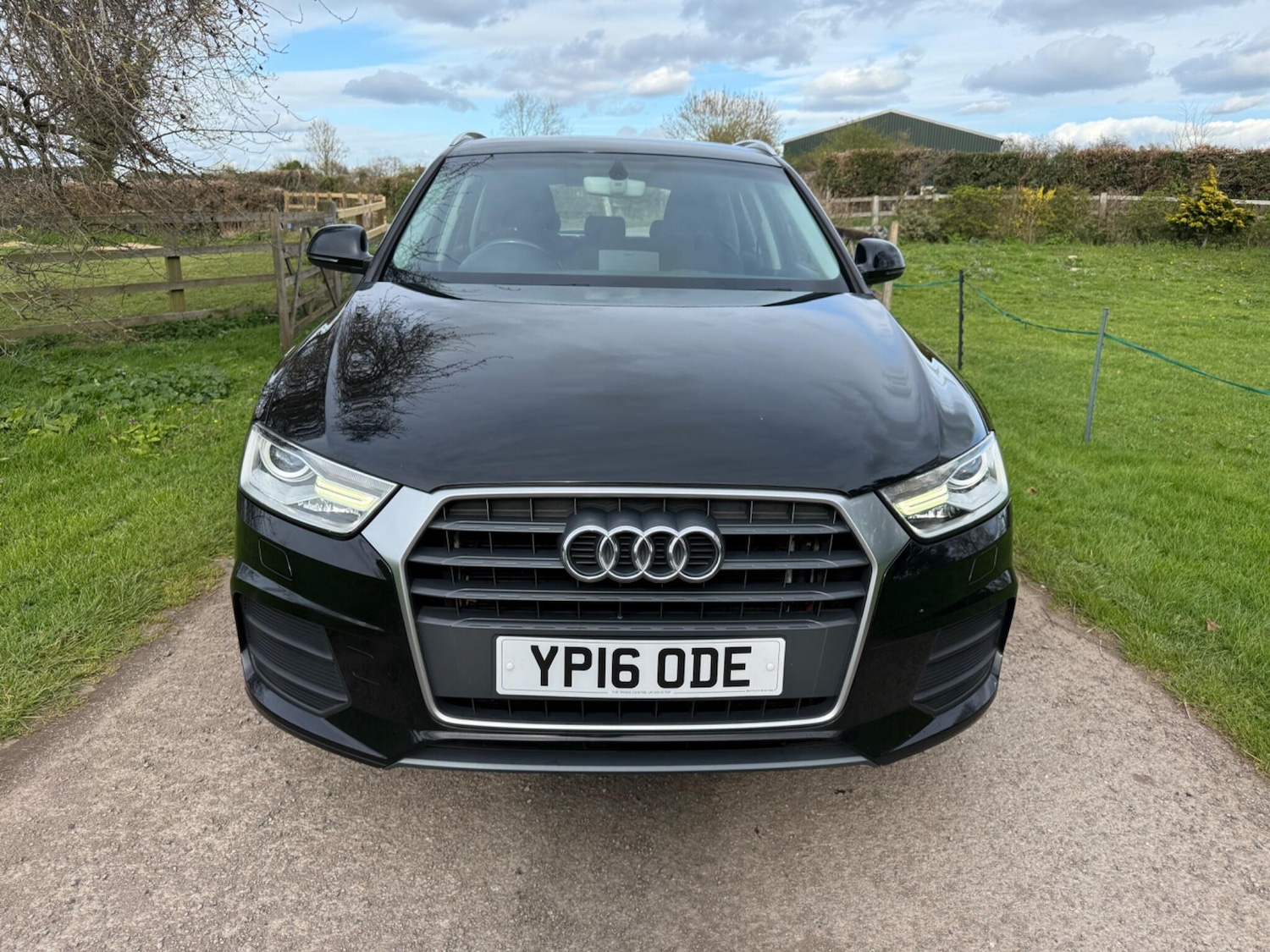 Used Audi Q3 2016 for sale - 78034634: Photo 2