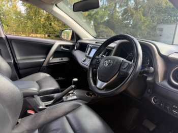 Used Toyota RAV4 2015 for sale - 75153916: Photo