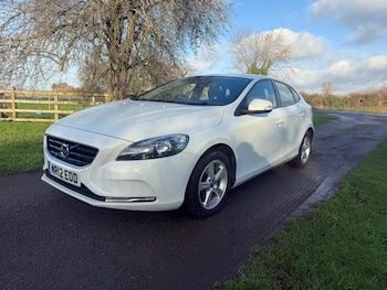 Used Volvo V40 2012 for sale - 76964336: Photo