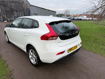 Used Volvo V40 2012 for sale - 76964336: Photo