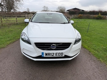 Used Volvo V40 2012 for sale - 76964336: Photo