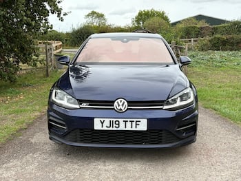 Used Volkswagen Golf 2019 for sale - 79740394: Photo