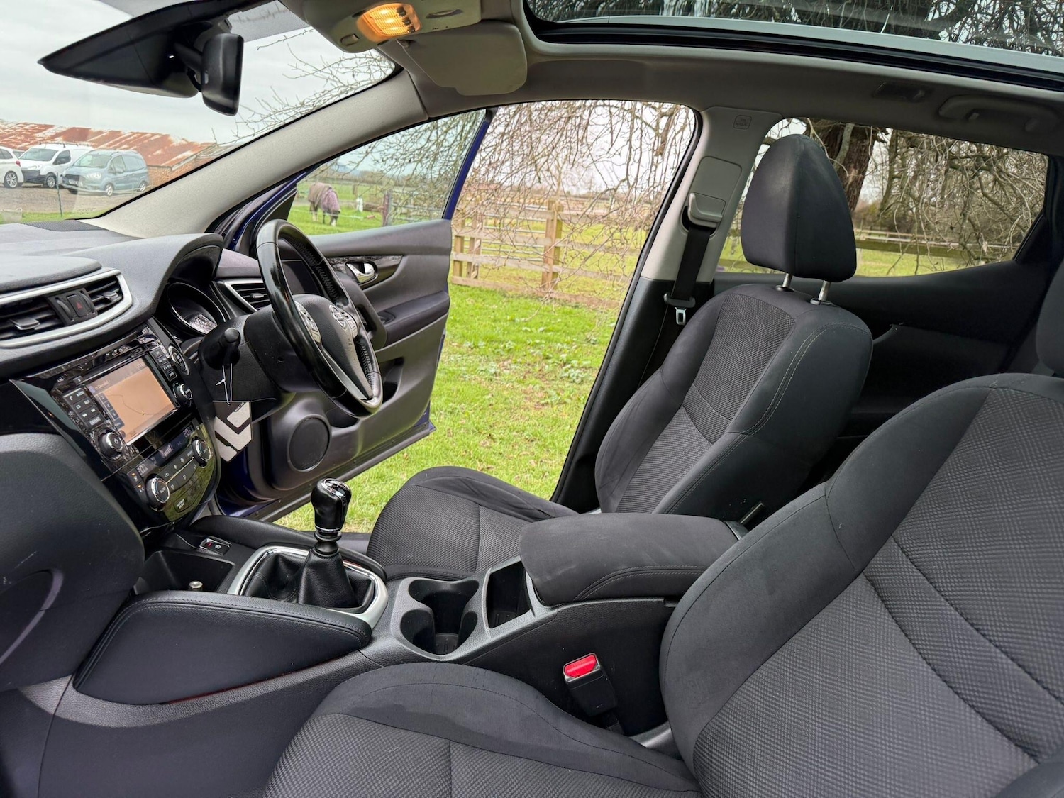 Used Nissan Qashqai 2015 for sale - 77597630: Photo 21