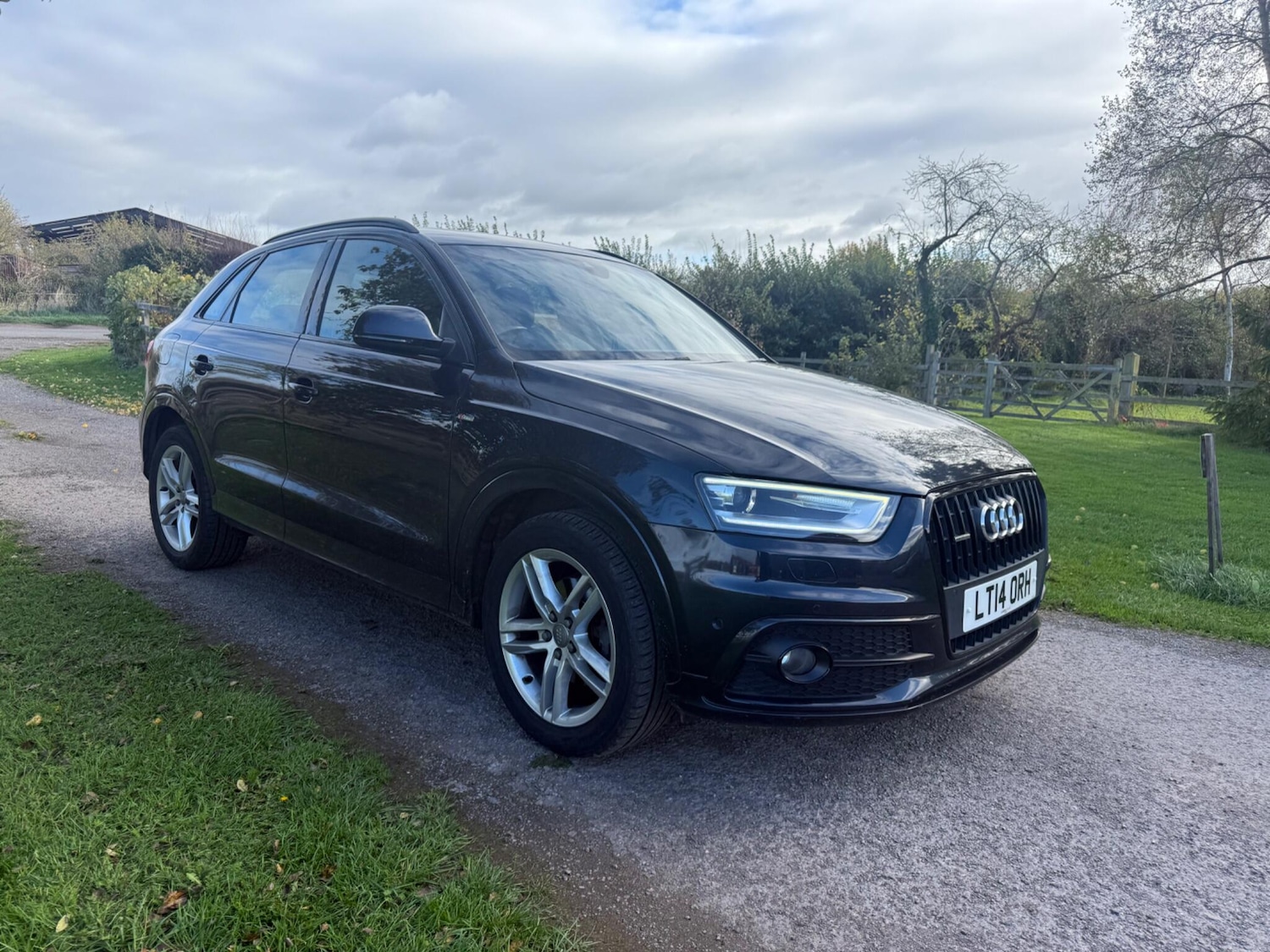 Used Audi Q3 2014 for sale - 76388453: Photo 2