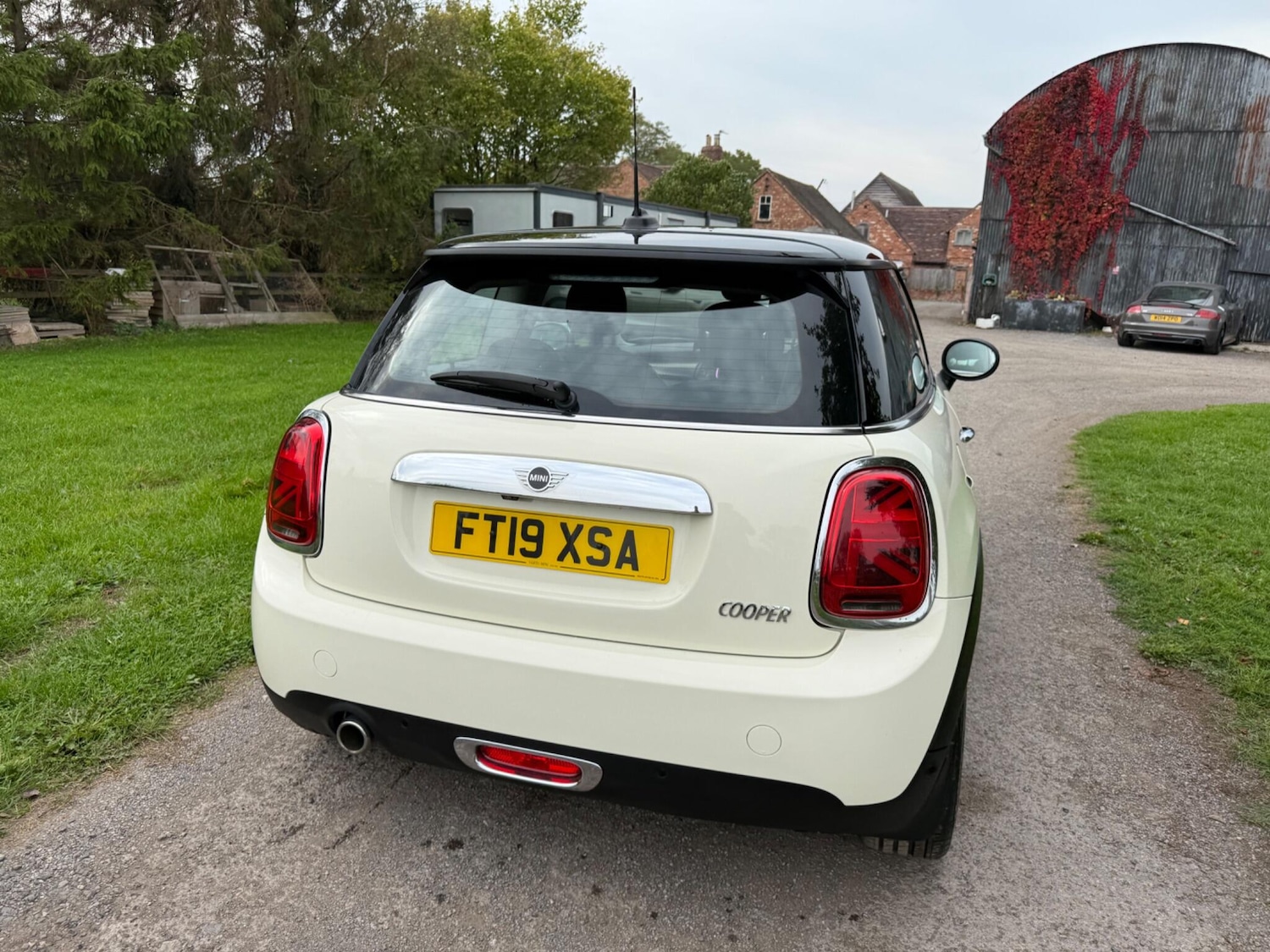 Used MINI Hatch 2019 for sale - 76137928: Photo 14