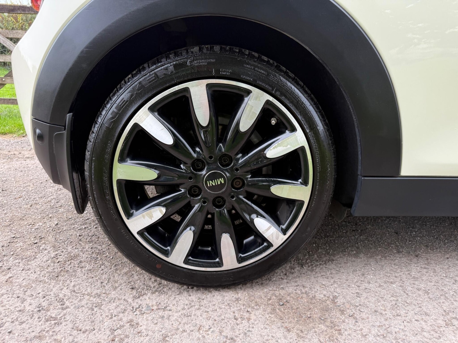 Used MINI Hatch 2019 for sale - 76137928: Photo 17
