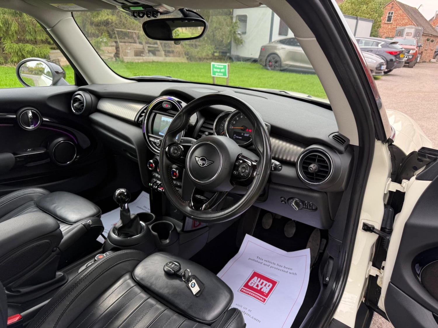 Used MINI Hatch 2019 for sale - 76137928: Photo 26