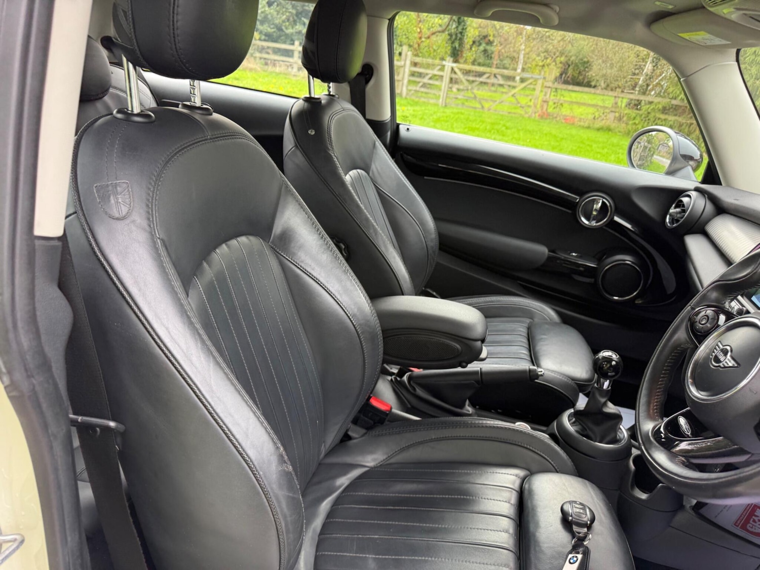 Used MINI Hatch 2019 for sale - 76137928: Photo 30