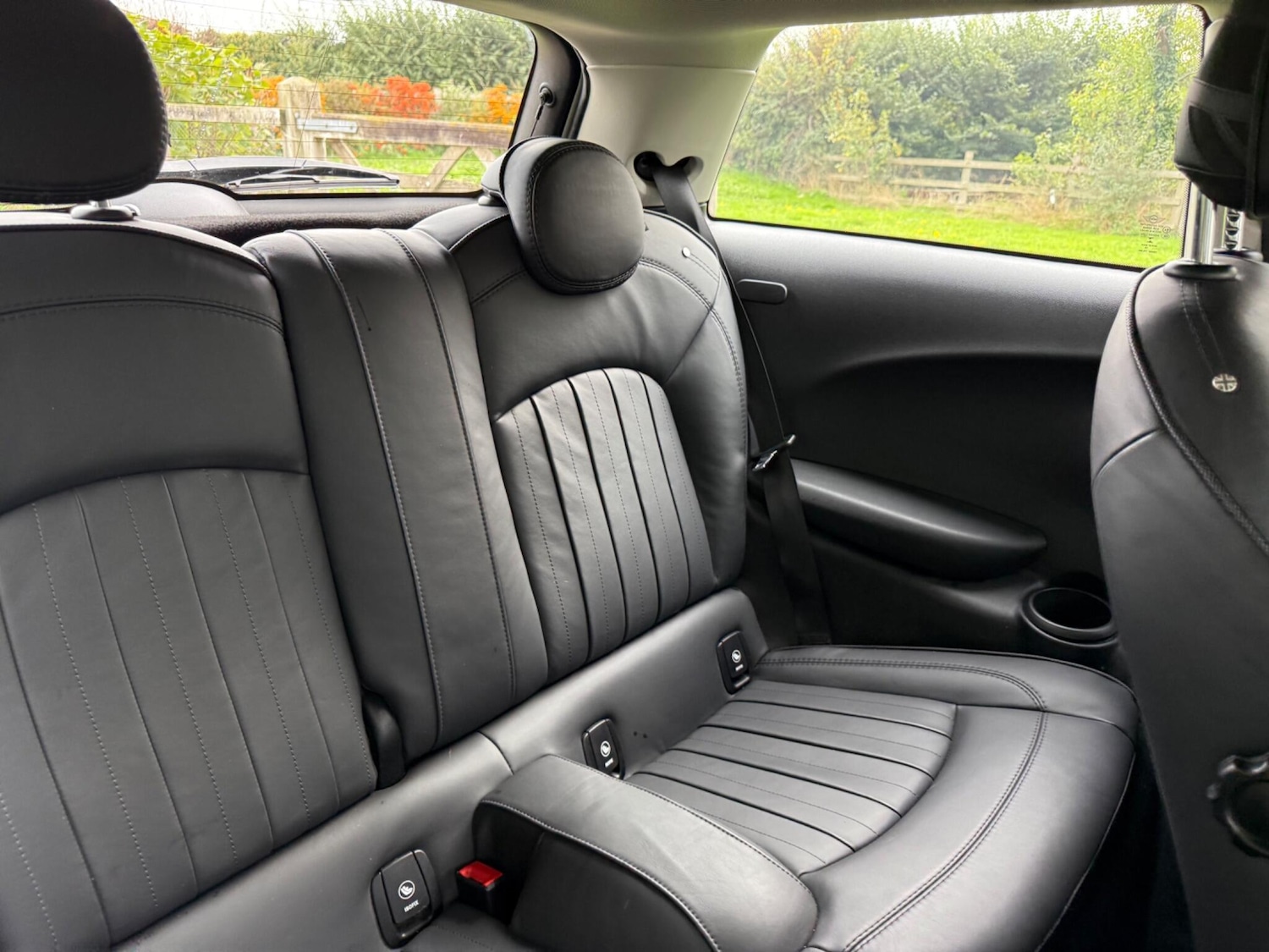 Used MINI Hatch 2019 for sale - 76137928: Photo 32