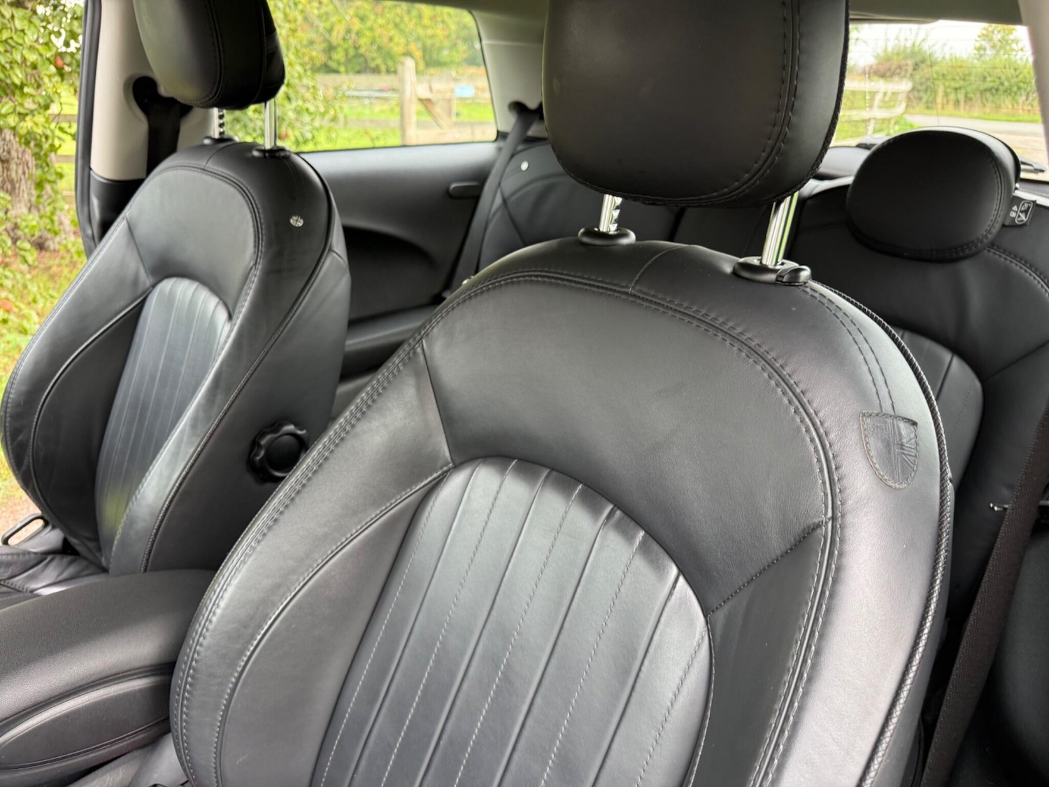 Used MINI Hatch 2019 for sale - 76137928: Photo 43