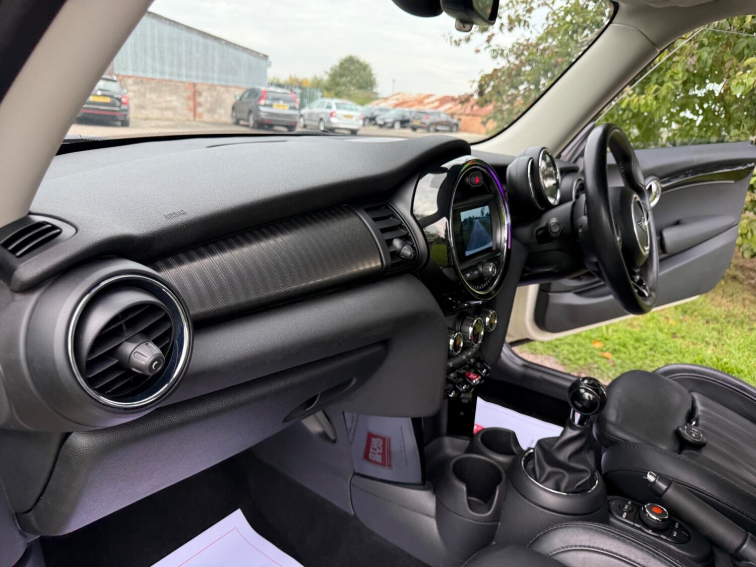 Used MINI Hatch 2019 for sale - 76137928: Photo 44