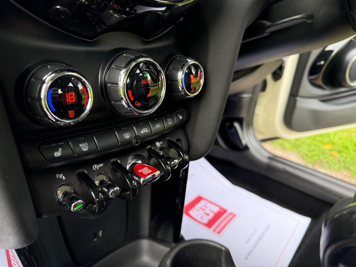 Used MINI Hatch 2019 for sale - 76137928: Photo 50