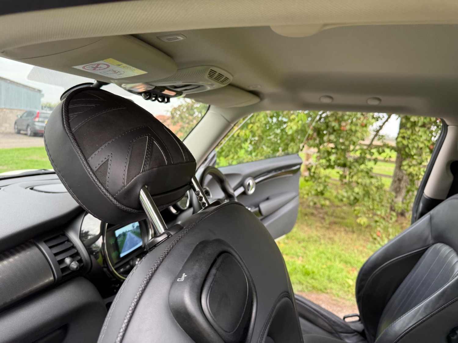 Used MINI Hatch 2019 for sale - 76137928: Photo 51