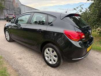 Used Vauxhall Astra 2015 for sale - 79740510: Photo
