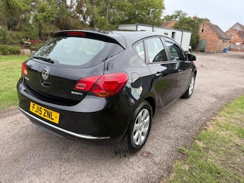 Used Vauxhall Astra 2015 for sale - 79740510: Photo