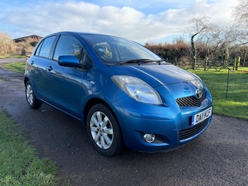 Used Toyota Yaris 2011 for sale - 77229902: Photo