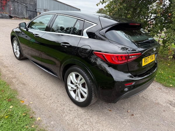 Used Infiniti Q30 2017 for sale - 76238541: Photo 11