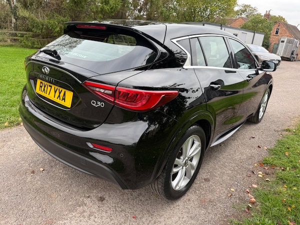Used Infiniti Q30 2017 for sale - 76238541: Photo 16