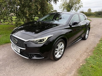 Used Infiniti Q30 2017 for sale - 76238541: Photo 3