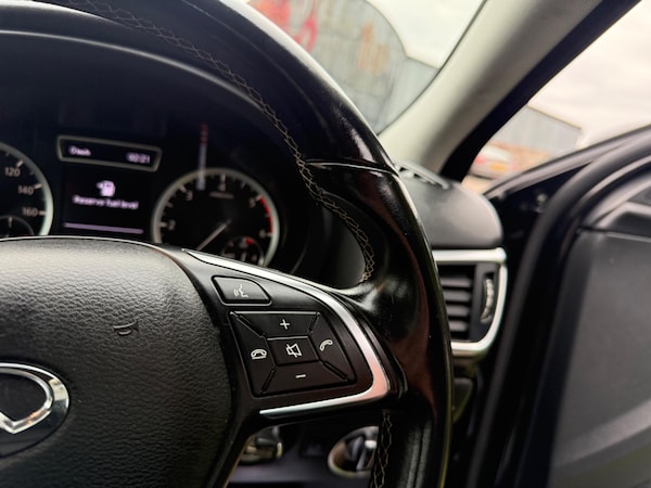 Used Infiniti Q30 2017 for sale - 76238541: Photo 46