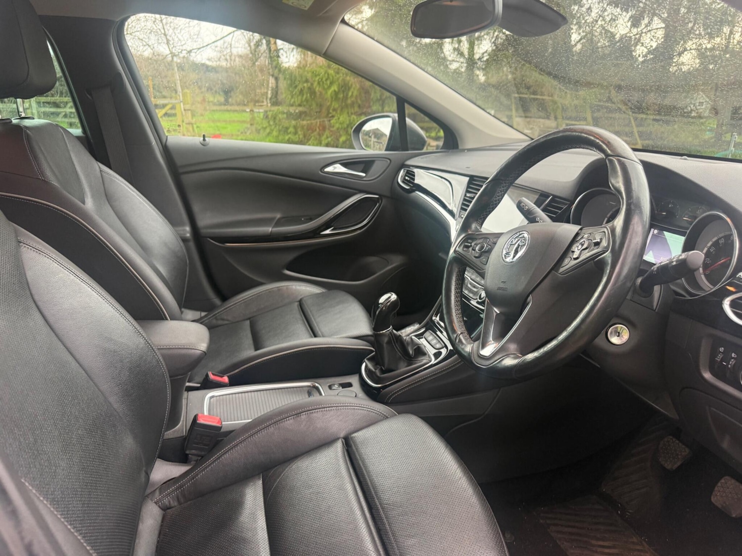 Used Vauxhall Astra for sale - 77684291: Photo 2