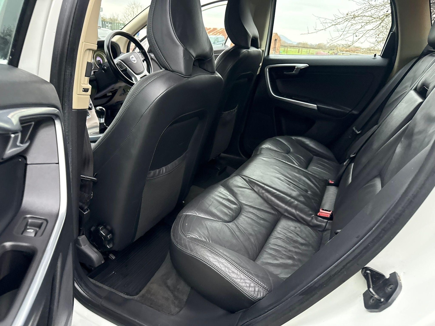 Used Volvo XC60 2012 for sale - 77611449: Photo 28