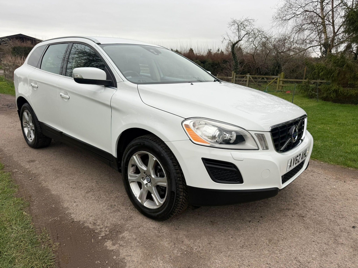 Used Volvo XC60 2012 for sale - 77611449: Photo 3